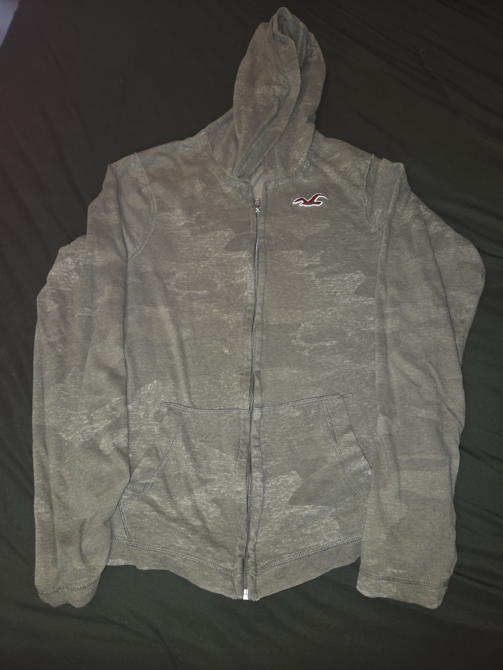 Vintage Hollister Green Camo ZIP / UP long sleeve Jacket Size XL Made 2014/2015